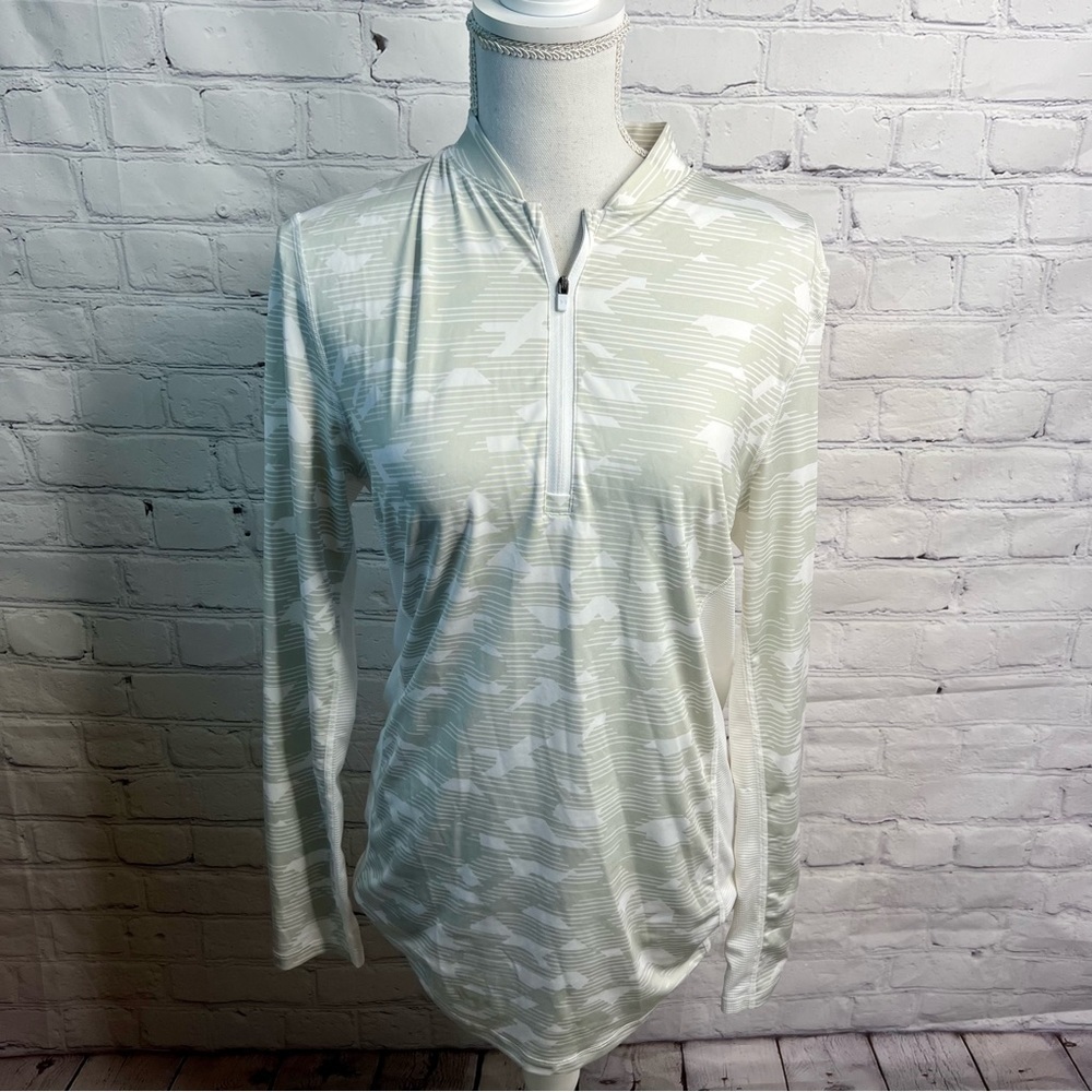 Under Armour Fitted Heat Gear Top Small